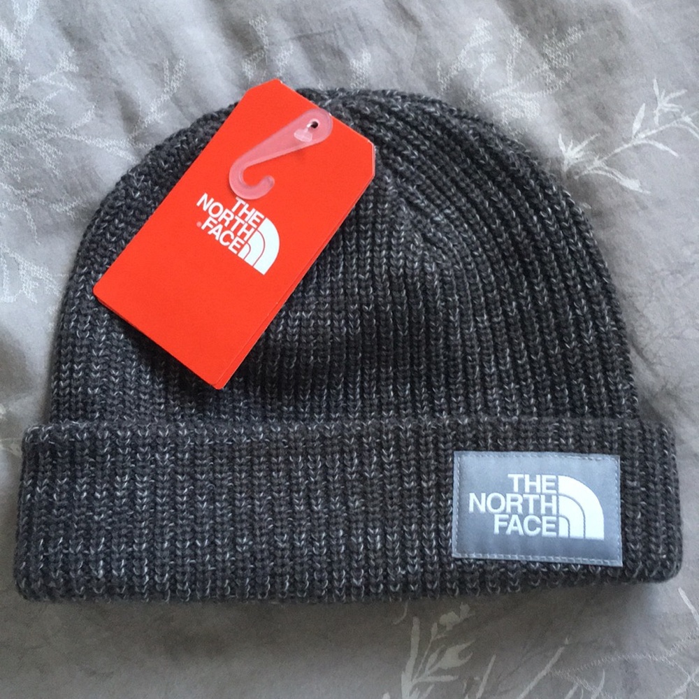 NWT North Face “Salty Dog” Beanie